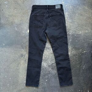 Levi Strauss Women’s Classic Mid Rise Skinny Dark Wash Jeans Women’s Size 8